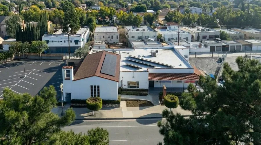 Aerial view of South Pasadena Animal Hospital veterinary clinic in Alhambra